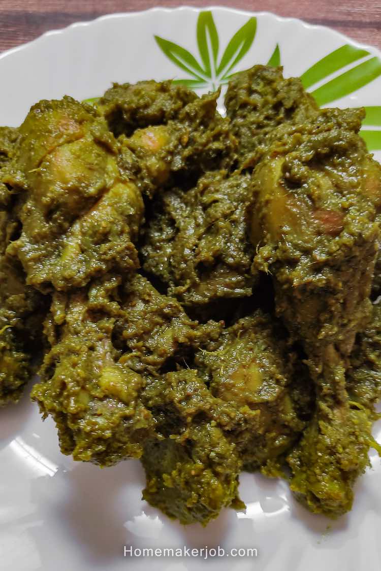Close up photo of ready goan chicken cafreal served in a white plate on a table by homemakerjob
